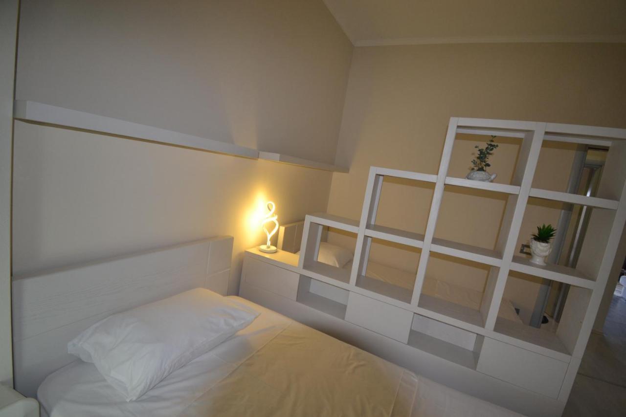 Appartement Luxury Penthouse B&E à Saranda Extérieur photo