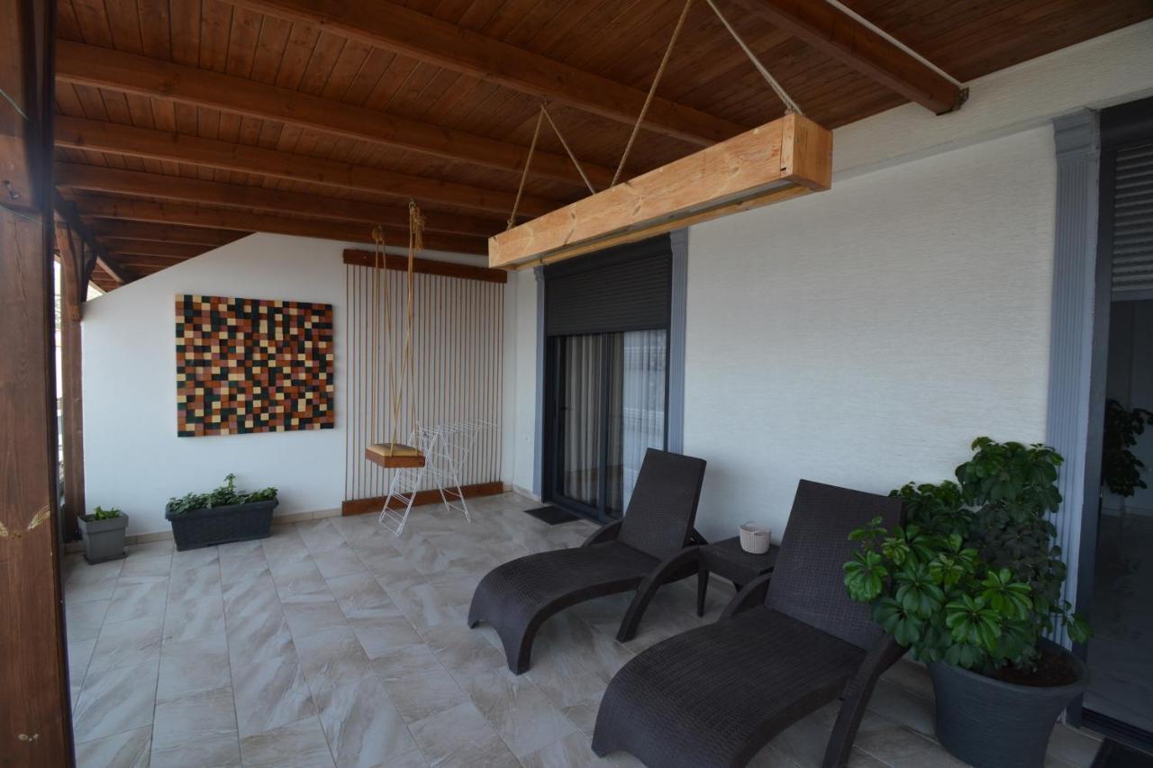 Appartement Luxury Penthouse B&E à Saranda Extérieur photo