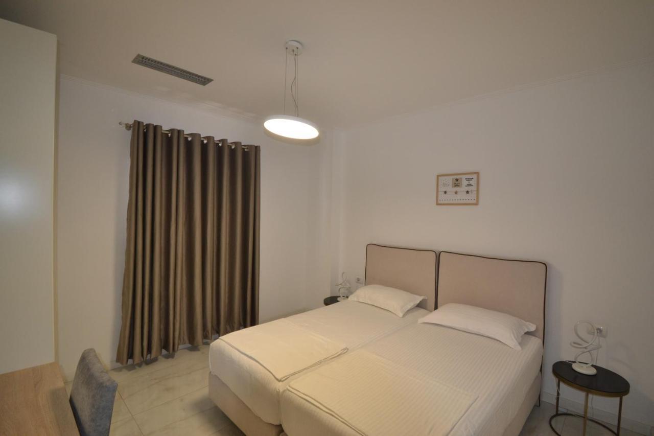 Appartement Luxury Penthouse B&E à Saranda Extérieur photo