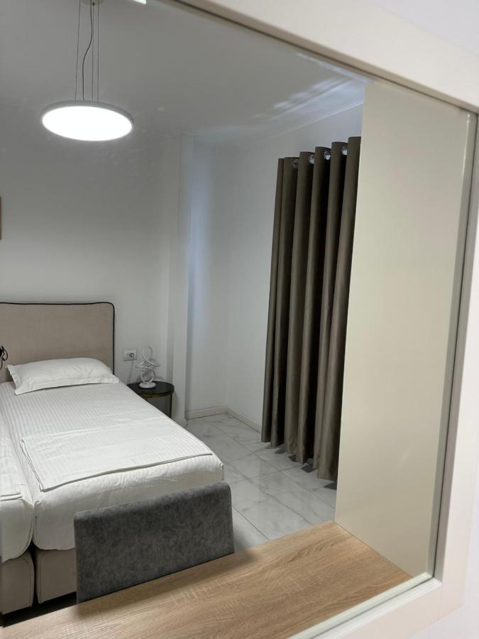 Appartement Luxury Penthouse B&E à Saranda Extérieur photo
