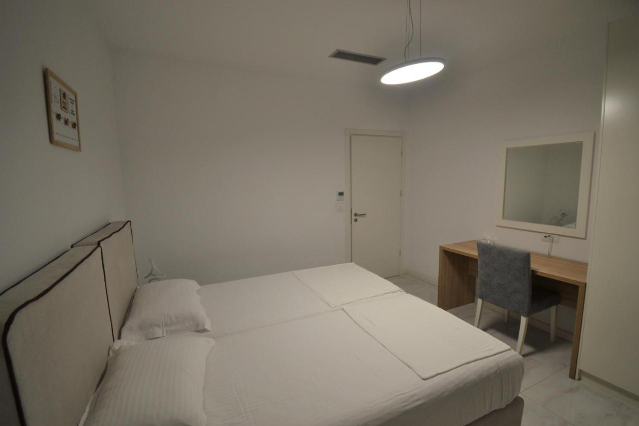 Appartement Luxury Penthouse B&E à Saranda Extérieur photo