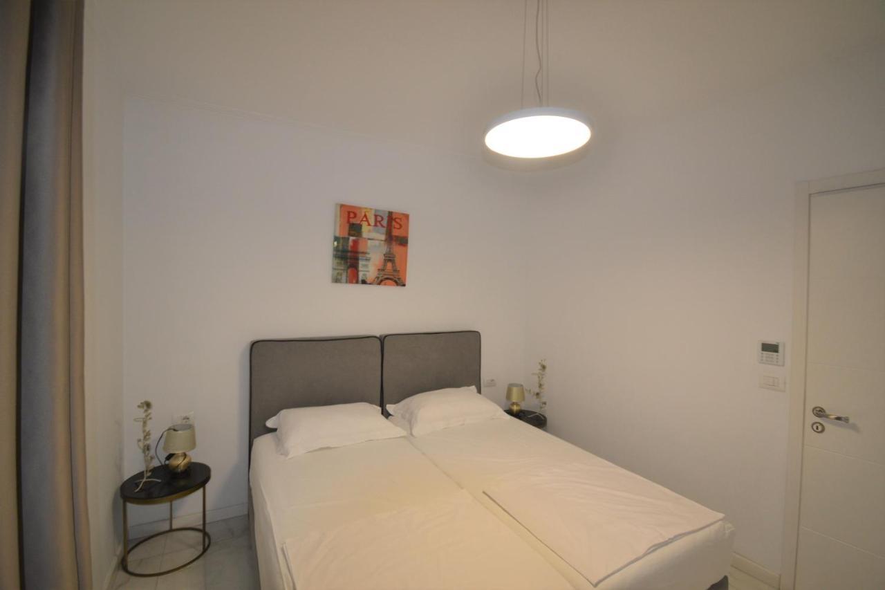 Appartement Luxury Penthouse B&E à Saranda Extérieur photo