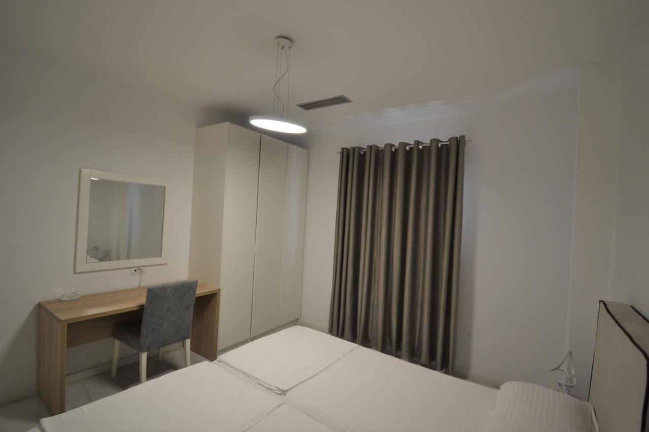 Appartement Luxury Penthouse B&E à Saranda Extérieur photo